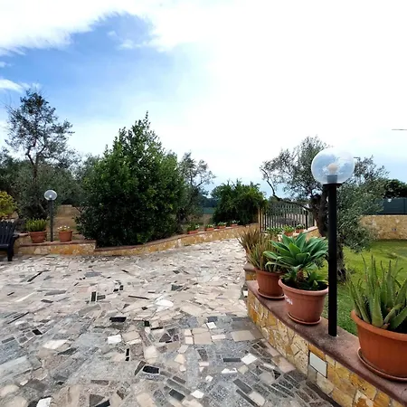 Luigi Βίλα Torre Pali